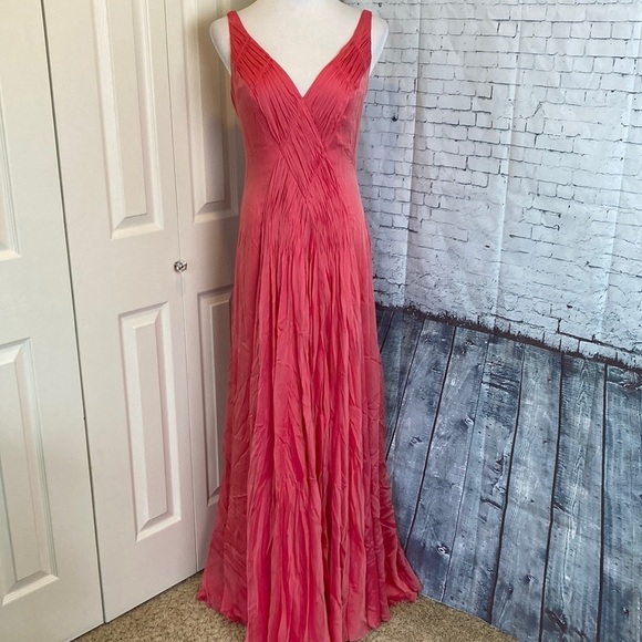 Carmen Marc Valvo Silk Accordion Cross Pleated Formal Prom Gown 4 Coral Formal - Picture 1 of 16